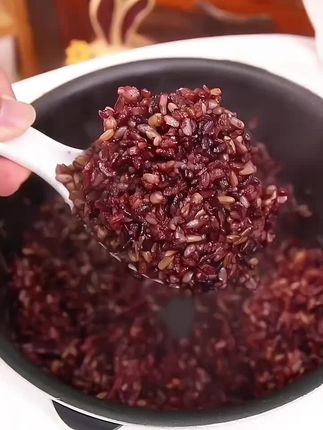 特别适合管理期当主食吃的七色糙米饭团,一个刚好一餐的量,软软糯糯非常好吃 #糙米饭团 #管理期