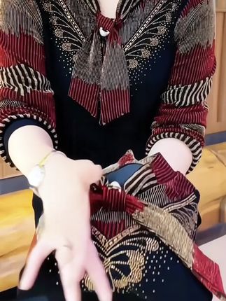秋冬新款中老年女装,胖瘦都能穿 减龄显瘦,时尚百搭,穿上它,你就是女神!