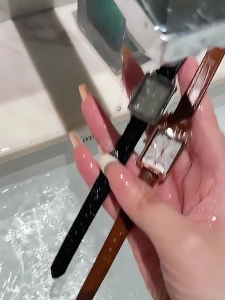 今年流行的这款手表,戴上贼漂亮,很舒适!朋友都夸好看#女表#手表推荐#520礼物#七夕礼物#小众不撞款 #七夕礼物