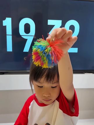 想培养娃的运动细胞,可以从这个入门级“小网球”开始!软球软拍 ,对小小孩特别友好