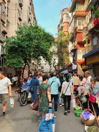 南昌拌粉,关键真好吃!几分钟就能吃上,浓郁的酱汁拌在一起,喜欢嗦粉的朋友一定不要错过#南昌拌粉 #灵魂宵夜