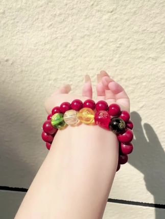 2025蛇年男女情侣款朱砂素串,中国红吉祥色,手腕上的吉祥如意。