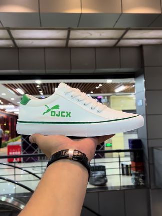 这款男鞋休闲鞋板鞋,舒适透气,穿上就不想脱啦!