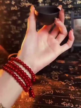 男女情侣款108念珠手串 中国红,吉祥色,送礼收藏两相宜。