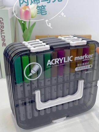 晨光直液式丙烯马克笔,显色度高色彩鲜艳,不晕色不透纸可叠色绘画,不小心画到手上轻轻一擦就掉特别的方便好用!