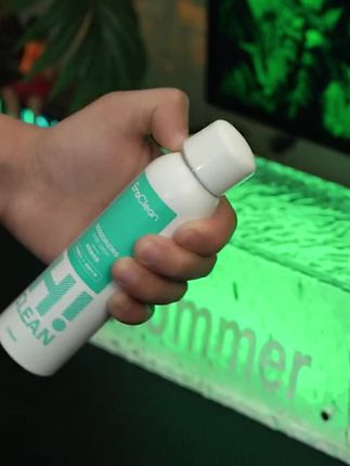 袜子可以天天洗,但是鞋不能,有了它,终于可以和臭臭的尴尬说再见啦~~ #家居好物 #种草 #仁和鞋袜除 臭喷雾