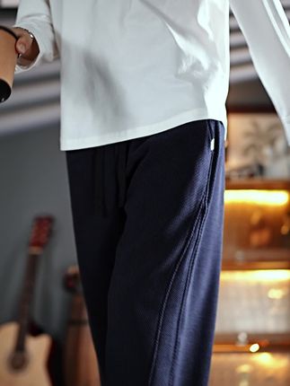 降温必备休闲裤,比牛仔裤舒适,有型又帅气!#男士休闲裤 #加绒加厚 #面料柔软舒适 #男裤 #显高显瘦显腿长