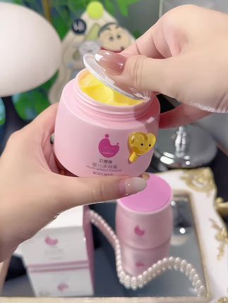 入秋后又给孩子回购了#贝德美 家这个婴儿多效霜,真的是便宜又好用,蓝甘菊精粹温和护肤用着放心#儿童面霜 #宝宝面霜