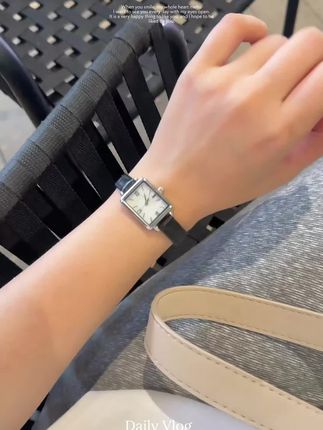 我也不想炫耀啊,男朋友给的爱太拿的出手了,快@你家只会干饭的男朋友给你安排#女表 #手表#ins风高级感#显白神器