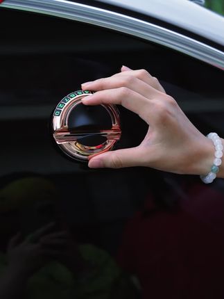 新款车载手机支架,车里家里通用,追剧导航支架。#汽车好物#汽车好物推荐#车载手机支架