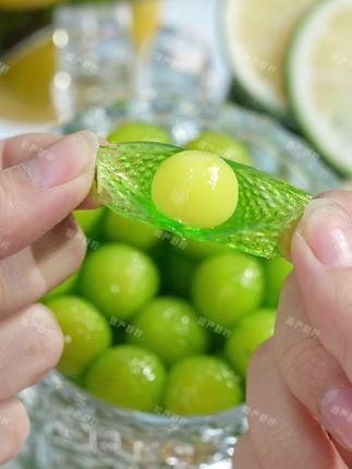 清清润润,补充VC,能剥皮吃的润喉糖,你见过没?