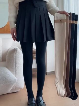 来穿大腿袜吧,代替秋裤打底裤,不掉裆不卡裆,防风又保暖显瘦不臃肿#显高显瘦显腿长 #护膝保暖 #秋冬穿搭 #大腿袜