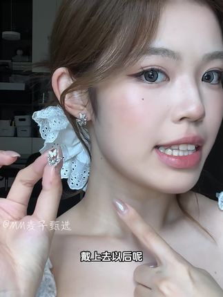 戴出门被问爆的蝴蝶锆石耳钉,真的太喜欢这种款式,戴上后巨美巨闪!