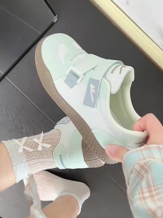 一眼心动!回力蓝色帆布女鞋,厚底增高,轻松打造百搭 look
