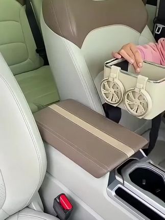 车上装个扶手箱收纳盒,纸巾手机小物件都能收纳,还自带折叠杯架 #扶手箱收纳盒  #扶手箱储物盒  #扶手箱杯架