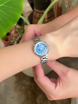 #美出高级感 #礼物越闪我越爱 #女生手表 #左手戴金右手戴银的含义是什么 #时尚首饰