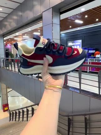 #舒适透气不闷脚 #时尚休闲男鞋 #实物拍摄 #潮鞋推荐