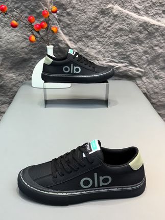 男人的鞋子不能随便买,这款休闲男鞋,时髦又不贵,值得拥有!