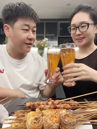 FIFA正品 限量款高档高颜值速冷啤酒杯创意百货生日礼物收藏品纪念品送礼2022世界杯镶银玻璃啤酒杯