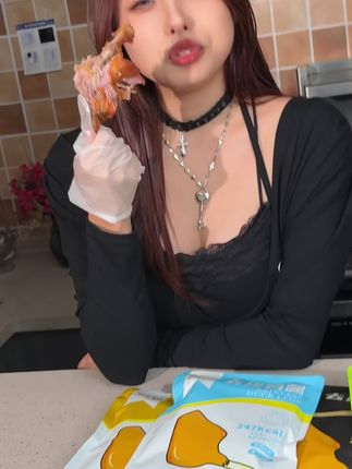 鸭腿界的劳斯!吃到爽!是一种什么体验!他们家这个去皮鸭腿,据说只有45天保质期#好吃到停不下来#烘焙#去皮鸭腿#代餐