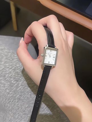 时尚腕表女,戴上它,走到哪都自信!##女表#手表推荐#520礼物#七夕礼物#小众不撞款 #七夕礼物