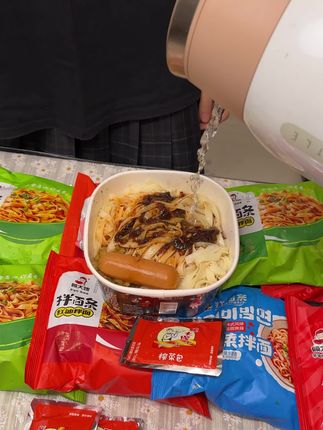 自从老婆买了这款网红拌面,老公天天抢着吃,太香了!