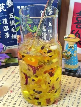 三伏天又热又湿 每天一包免煮五指毛桃伏湿茶,热水冲泡,清润回甘很好喝 #养生  #养生茶