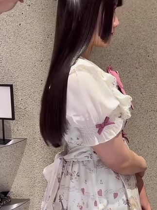 真的爱上了自己的光泽感瀑布发 请发膜都按这个标准卷起来#SHECI #SHECI分级修护发膜 #养发护发 #发膜