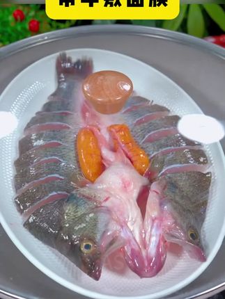 如果你脸上皮肤暗沉,不会化妆,又黑又黄得不到改善的,那你一定要试试这款 #美白淡斑霜