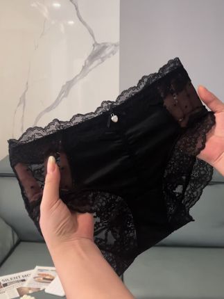 中高腰不卡档不掉档蕾丝性感纯欲内裤女