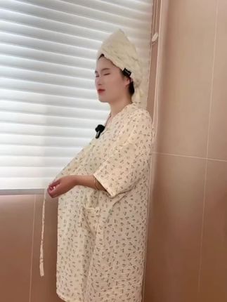 洗完澡不用擦,可以直接穿的纯棉小浴袍~ 吸水透气还方便舒服!#可穿式浴巾 #浴室好物 #浴袍 #家居服