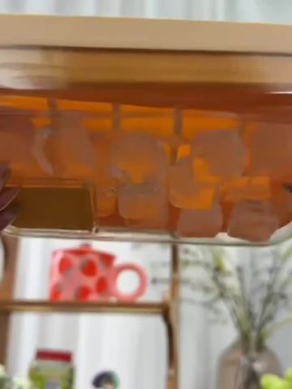 零触注水按压冰格冰块模具家用DIY 制冰器带盖易脱模便携储冻冰盒