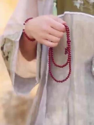 男女情侣款108念珠手串 中国红,吉祥色,送礼收藏两相宜。