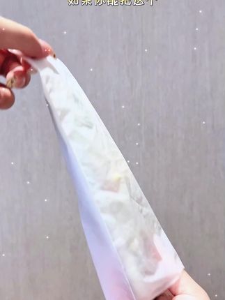 精致又时尚的大视窗折叠镜子支架手机壳,超可爱的立体公仔小新快冲~