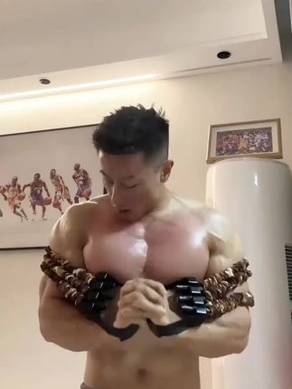 每天只需练15分钟,胸肩背腿臀腹,全身都能练,还送线上200套跟练课程