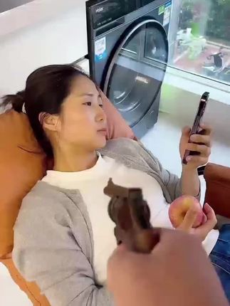 花有重开日,人无再少年,喝宫廷葆春酒,快意恩仇