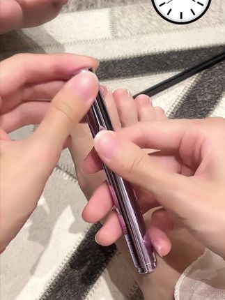 请大数据把这个心愿先生香氛+美甲+护甲,三合一的精华笔,推给所有的姐妹