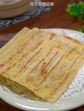 每次去饭馆我家孩子都必点的黄油印度飞饼,终于找到这种半成品了,味道比饭馆的还好吃!