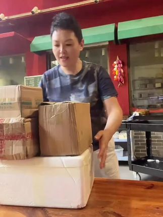 妈妈辈都在用的老上海雪花膏,滋润不油腻,效果嘎嘎好!#好物推荐 #种草 #雪花膏 #滋润保湿
