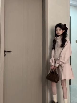 韩系氛围感学院风立领连衣裙女甜美漂亮粉色长裙