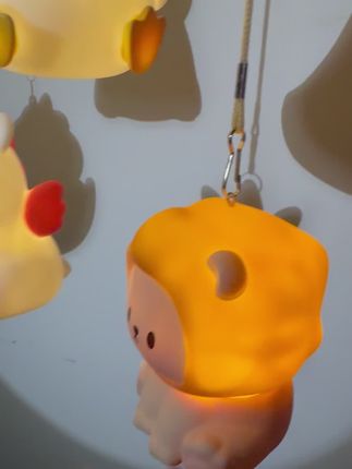 中秋节马上到了,给小朋友们安排的卡通小灯笼真的好可爱呀!#儿童灯笼#中秋节灯笼#手提灯笼#中秋灯笼