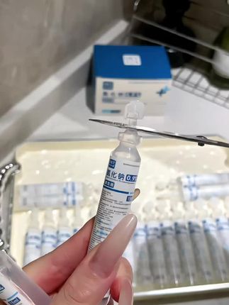 赶紧把生理盐水都换成这种小支装的,不仅出门方便携带,关键是特别卫生!!#生理盐水 #生理盐水湿敷 #生理盐水的用处