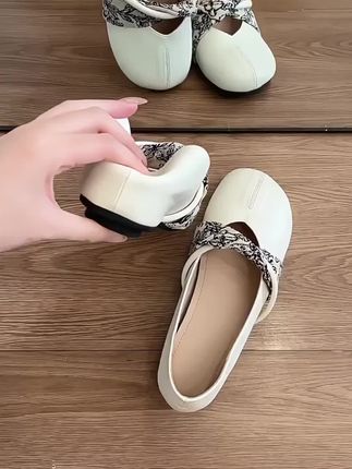 内增高浅口单鞋女2025秋季新款百搭法式玛丽珍小皮鞋