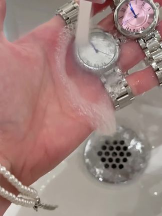 为你收集日落时的云朵,为你收藏下雨后的晴 空空間海存储##女表#手表推荐#520礼物#七夕礼物#小众不撞款 #通勤穿搭