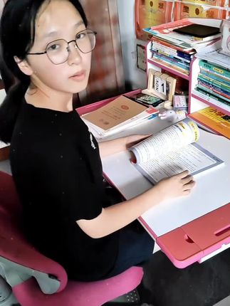 初中家长们,暑假一定要给孩子准备这本,初中五大科考点一本通,必考知识点和题型都帮孩子总结好了 #初中#五大科