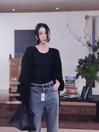 AP洛哥【个性丹宁】破洞设计蓝色时尚个性复古牛仔裤#洛哥 #洛哥设计师女装 #牛仔裤 #穿出高级感 #谁穿谁好看