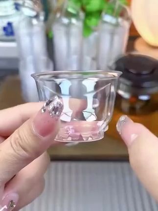 招待客人用这种航空茶杯太上档次了,像玻璃一样通透,加厚加硬材质耐高温,一人一杯干净又卫生#茶杯 #一次性杯子