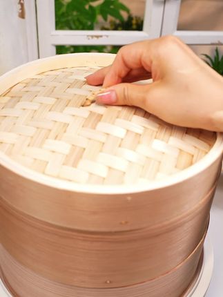 怎么会有这么好吃的纸皮烧麦啊!我要强烈推荐给上班族和学生党,好吃解馋又方便