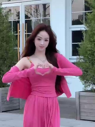 秋冬新款辣妹休闲三件装,时尚又减龄