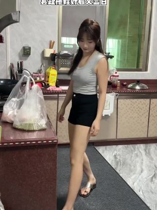 ”BAOBAO”平底套趾夏季凉拖鞋女金属高级感休闲坡跟防滑沙滩一字拖#平底防滑鞋 #高级感觉 #休闲鞋 #休闲鞋女